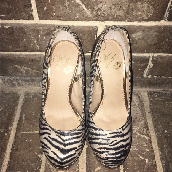 Victoria Secret Colin Stuart Platform Pumps - Picture 4 of 4